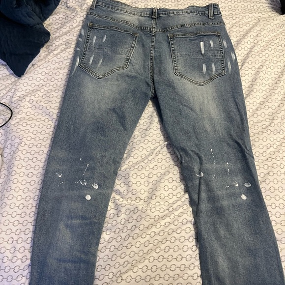 Size 32 but it runs pretty small. Only asking for 40 slightly used. - Picture 2 of 8
